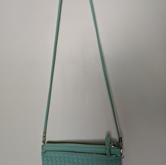 Urban Expressions Mint Crossbody Handbag - Picture 2 of 9